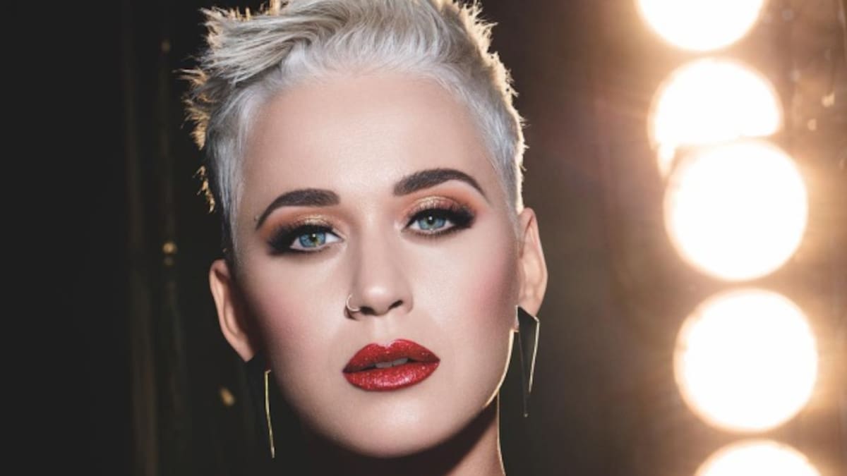 Katy Perry no deja de coquetear en American Idol